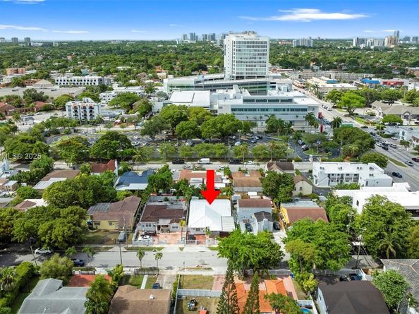 2610 SW 4th St, Miami FL 33135