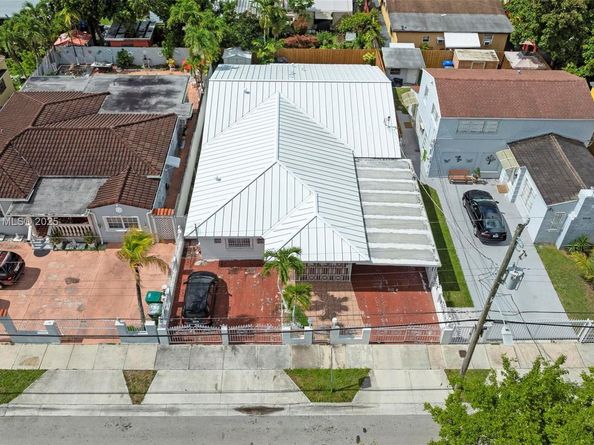 2610 SW 4th St, Miami FL 33135
