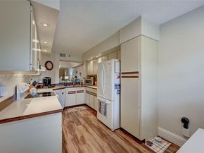 23344 Carolwood Ln 303, Boca Raton FL 33428