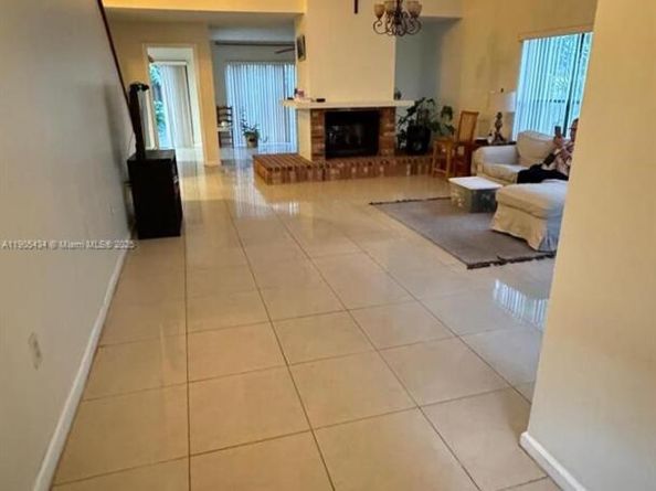 15039 SW 89th Terr Rd, Miami FL 33196