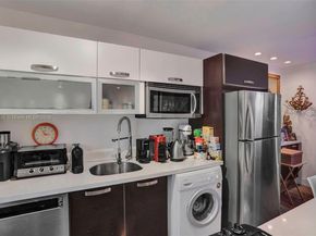 350 Collins Ave 310, Miami Beach FL 33139