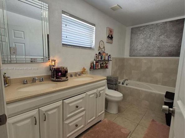 1176 NW 29th Way, Fort Lauderdale FL 33311