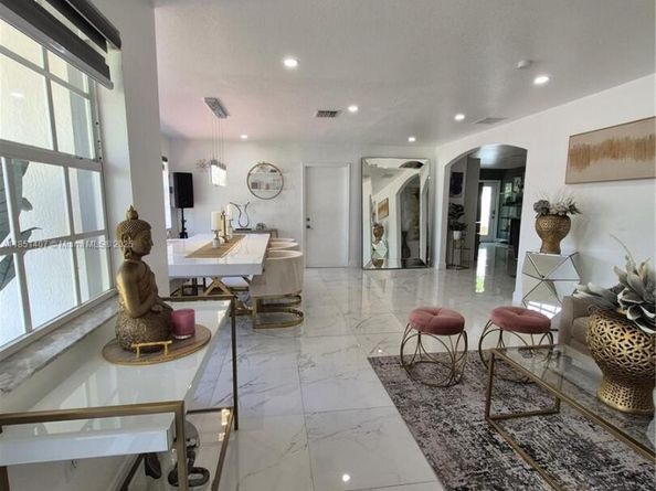 1176 NW 29th Way, Fort Lauderdale FL 33311