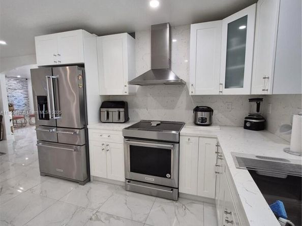 1176 NW 29th Way, Fort Lauderdale FL 33311