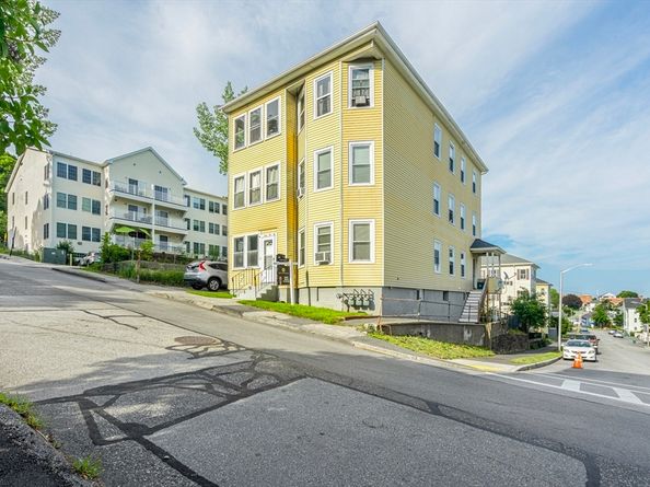 42 Adams St, Worcester MA 01604