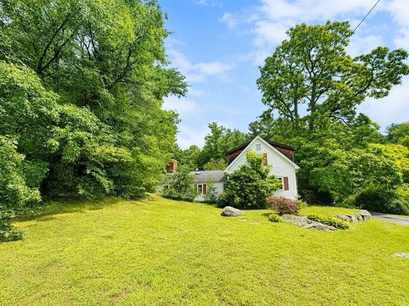 54 Rockwood Rd, Norfolk MA 02056