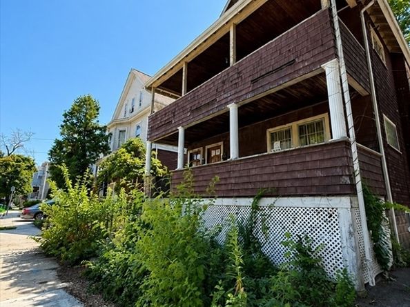 84 Orchard St, Medford MA 02155