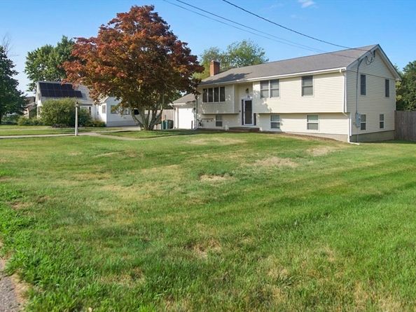 115 Hancock St, Abington MA 02351