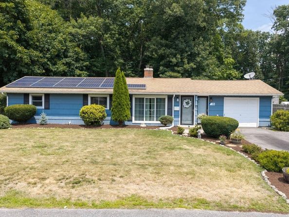 15 Michael Rd, Framingham MA 01701