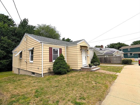 21 Stanwood St, Lynn MA 01904