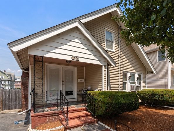 19 Elsie St, Everett MA 02149