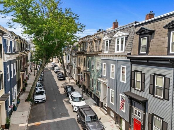 16 Trenton St 3, Boston MA 02129