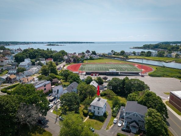 32 Blynman Avenue, Gloucester MA 01930