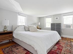 54 Ashland St, Newburyport MA 01950
