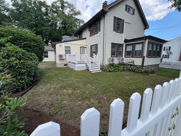 40 Kingsland Rd, Boston MA 02132