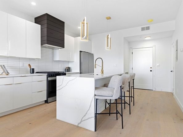 66 Mcgrath 309, Quincy MA 02169
