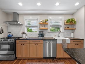 111 Chapman St 111, Watertown MA 02472