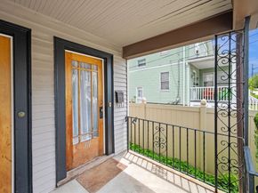 111 Chapman St 111, Watertown MA 02472