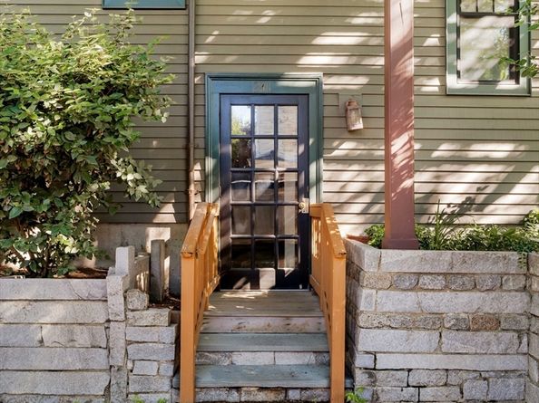 241 River Street 6, Cambridge MA 02139