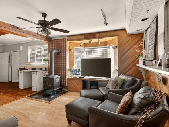 23 Quincy St, Somerville MA 02143