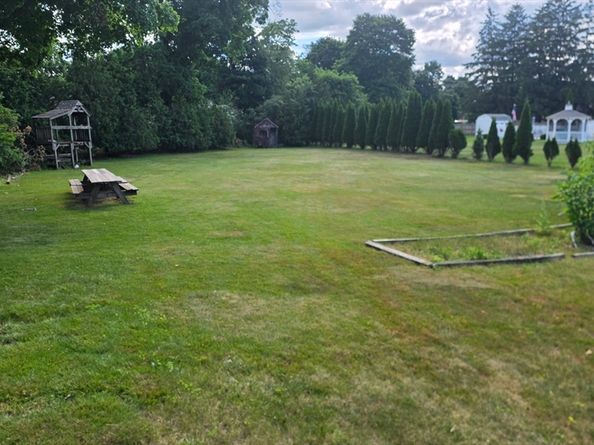 129 Collins St, Danvers MA 01923