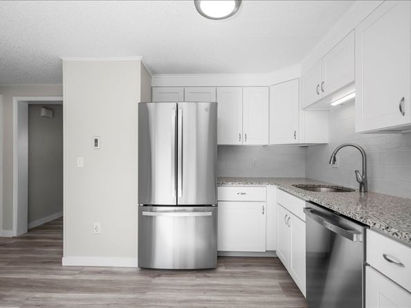 270 Sunderland Rd 65, Worcester MA 01604