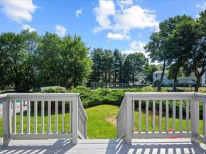 270 Sunderland Rd 65, Worcester MA 01604