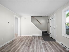 270 Sunderland Rd 65, Worcester MA 01604