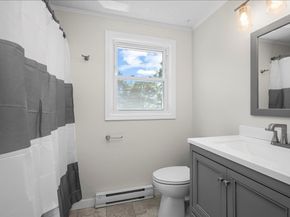 270 Sunderland Rd 65, Worcester MA 01604