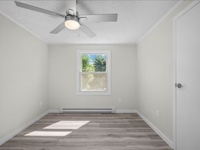 270 Sunderland Rd 65, Worcester MA 01604