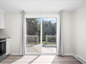 270 Sunderland Rd 65, Worcester MA 01604