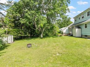 4 Cranston St, Worcester MA 01606