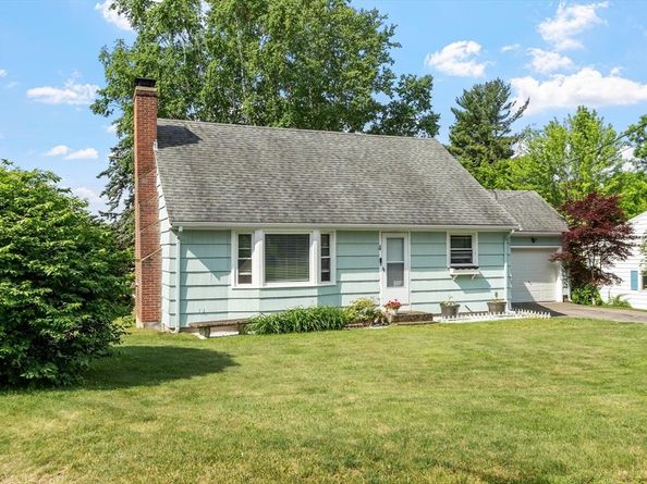 4 Cranston St, Worcester MA 01606