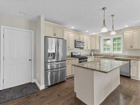 6 Childs St, Shrewsbury MA 01545