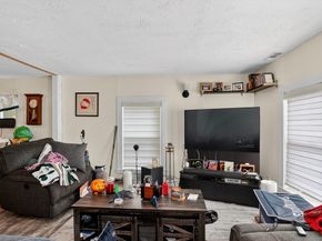 190-192 Main St, Maynard MA 01754