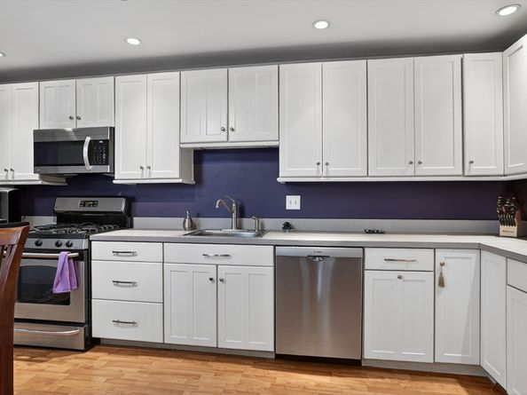 190-192 Main St, Maynard MA 01754