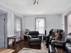 190-192 Main St, Maynard MA 01754