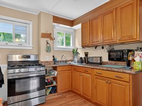 190-192 Main St, Maynard MA 01754