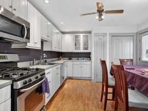 190-192 Main St, Maynard MA 01754