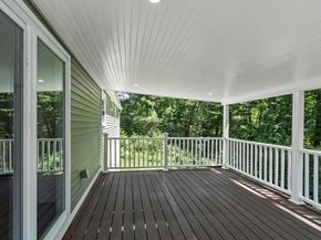 62 Queensland Rd, Billerica MA 01862