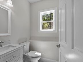 62 Queensland Rd, Billerica MA 01862