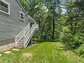 62 Queensland Rd, Billerica MA 01862