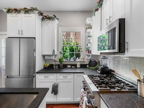 401 Essex, Salem MA 01970