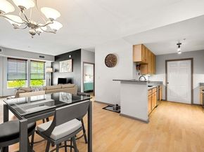 36 Village Rd 214, Middleton MA 01949