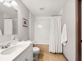 36 Village Rd 214, Middleton MA 01949