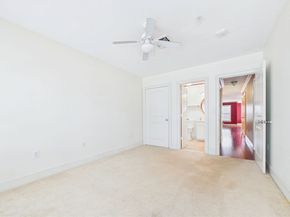 15 Park Ave 211, Hull MA 02045