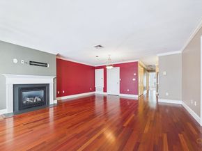 15 Park Ave 211, Hull MA 02045
