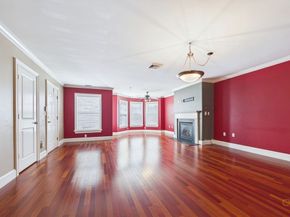 15 Park Ave 211, Hull MA 02045
