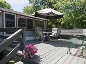33 Kingwood St, Wareham MA 02571