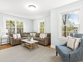 21 Howe St, Wellesley MA 02482